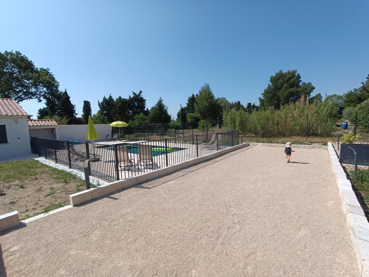 Maison Independante Avec Piscine, 10Min Avignon Pujaut Ngoại thất bức ảnh